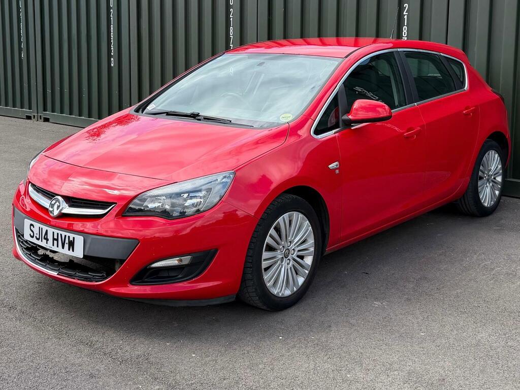 Vauxhall Astra 1.6 16V Excite Euro 5 SJ14HVW Red #3