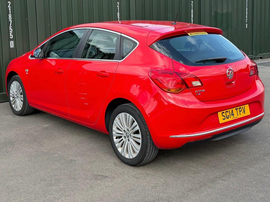 Vauxhall Astra 1.4 16V Excite Euro 5 SG14TPV Red #4