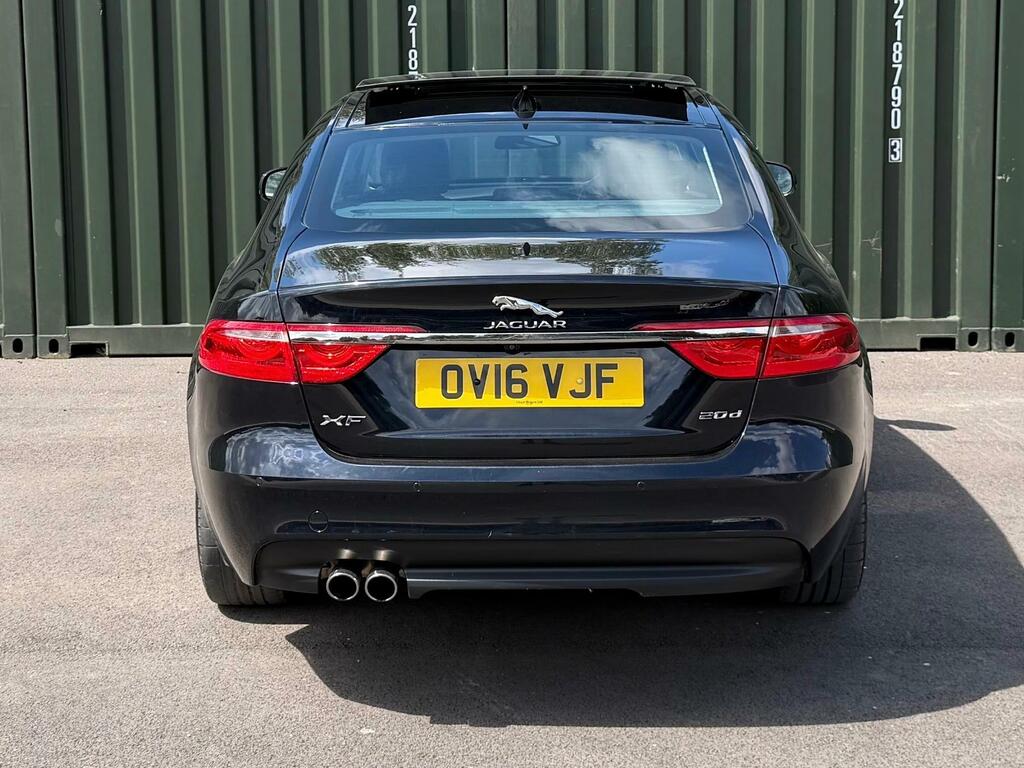 Jaguar XF Portfolio Black #5