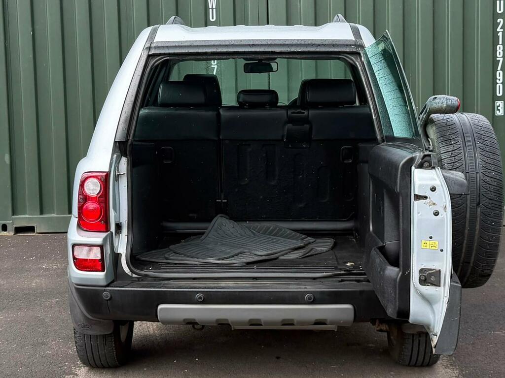 Land Rover Freelander 2.0 Td4 Adventurer Silver Suv U Silver #24