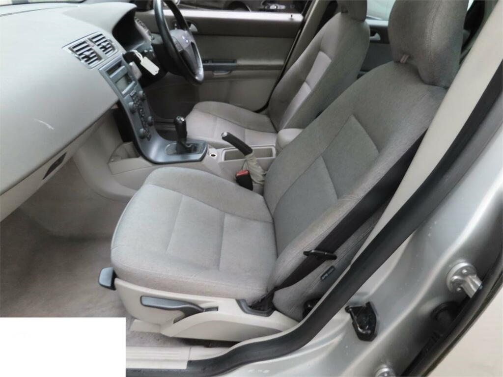 Volvo S40 2.0 S Silver #2