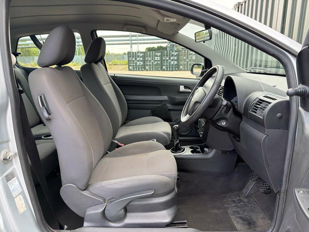 Volkswagen Fox 6V Urban Fox Euro 4 Silver #8