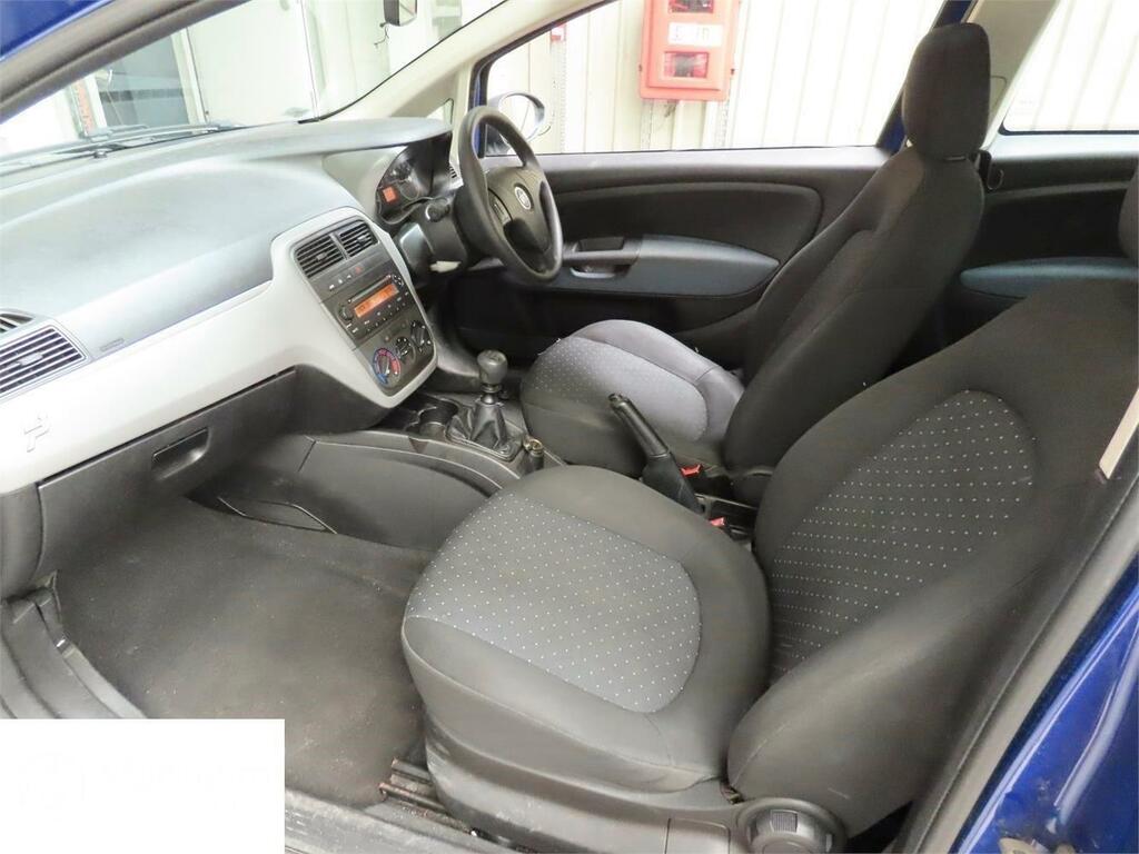 Fiat Grande Punto Active Blue #2