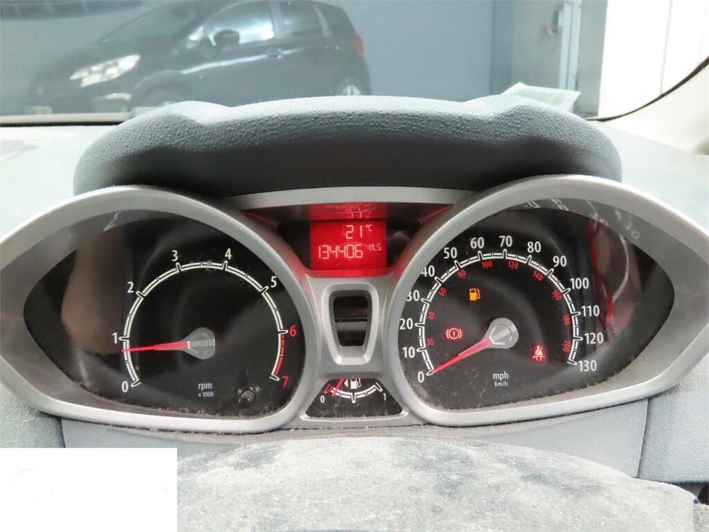 Ford Fiesta Zetec Silver #3