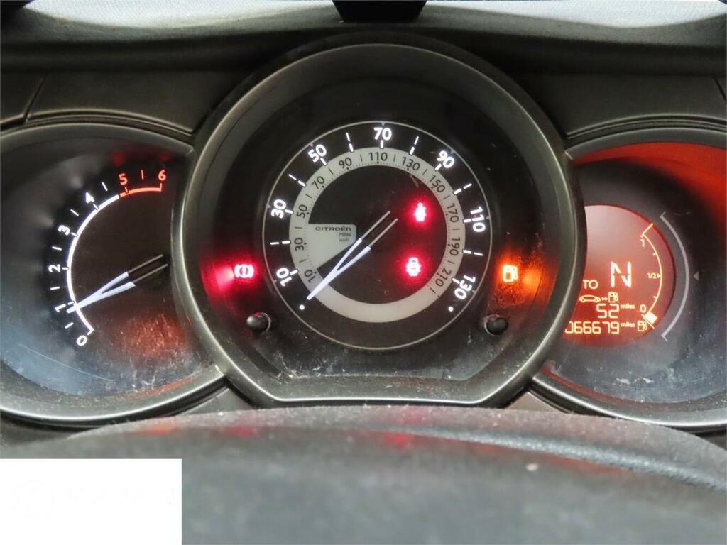 Citroen C3 Vtr Red #3