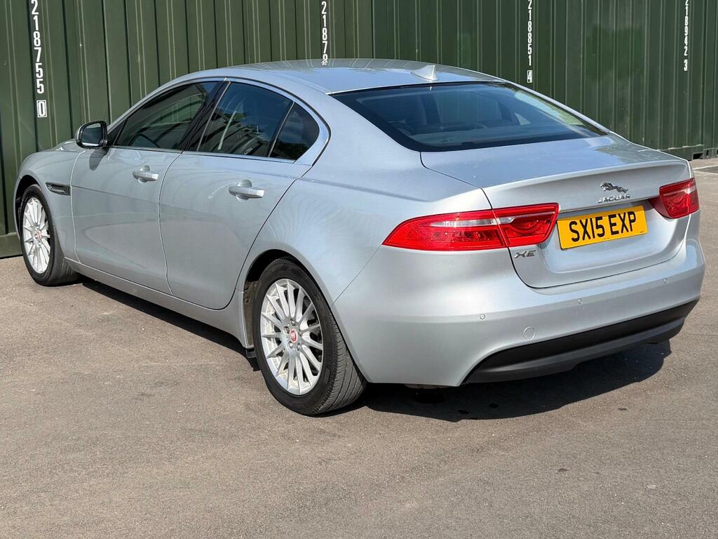 Jaguar XE 2.0D Prestige Euro 6 Ss Silver #4
