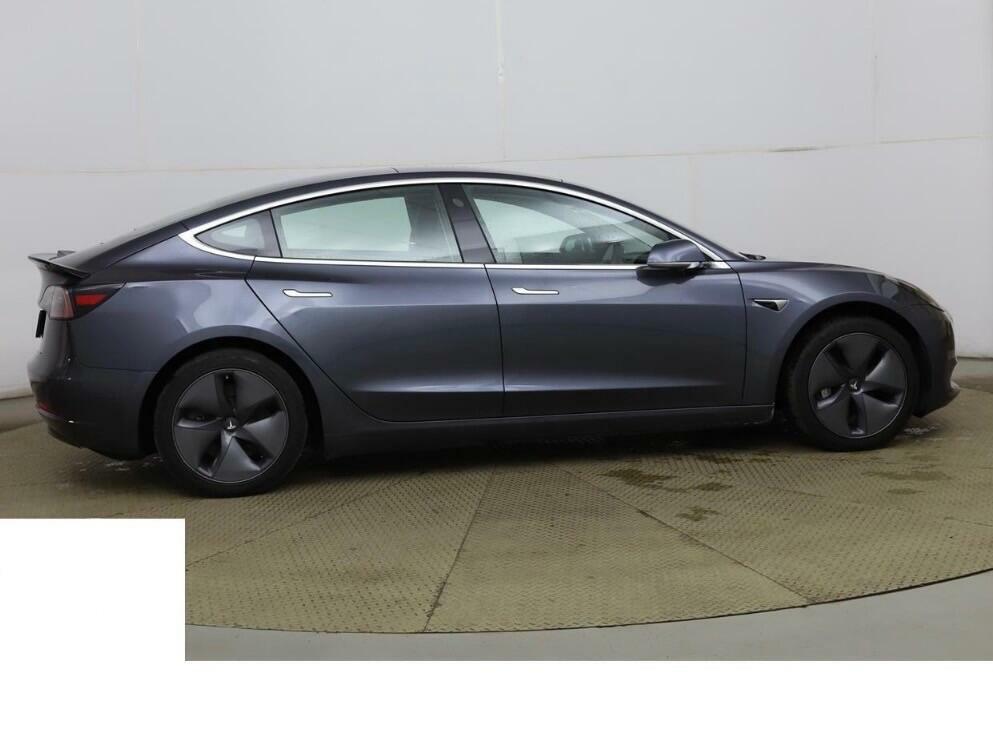Tesla Model 3 Long Range Grey #2