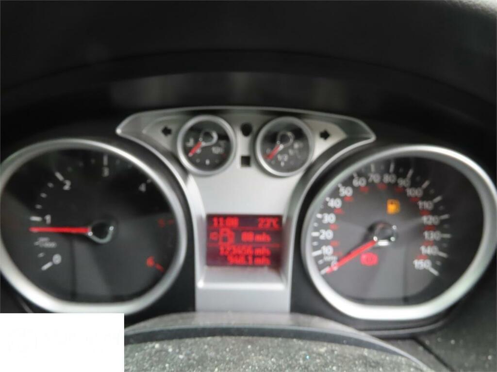 Ford Focus 1.6 Titanium Hatchback 159 G Km Blue #3