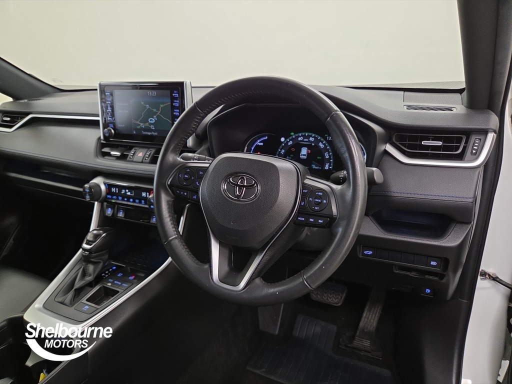Toyota Rav 4 Rav4 Dynamic 2.5 Hybrid 2Wd YIG6803 White #4