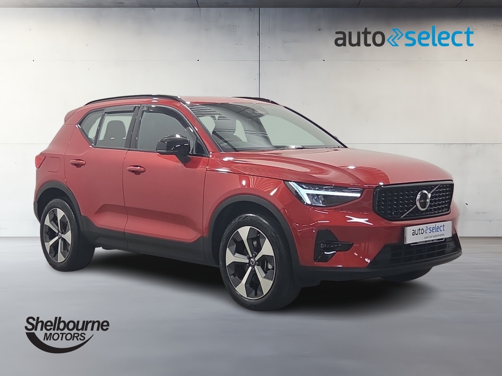 Volvo XC40 Xc40 2.0 B3 Mhev Plus Dark Suv Hybrid D Red