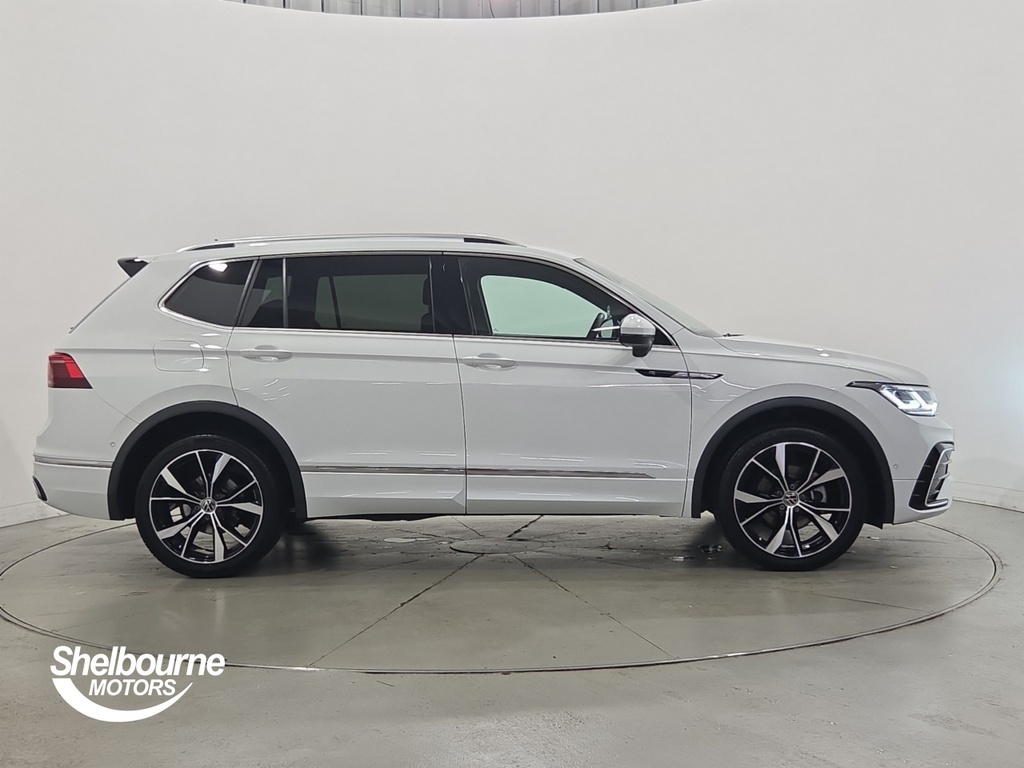 Volkswagen Tiguan Allspace Tiguan Allspace 1.5 Tsi R-line Suv Dsg BVI4437 White #3