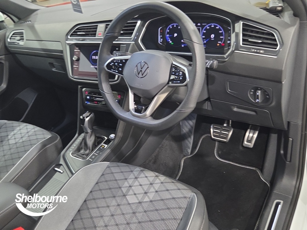 Volkswagen Tiguan Allspace Tiguan Allspace 1.5 Tsi R-line Suv Dsg BVI4437 White #4