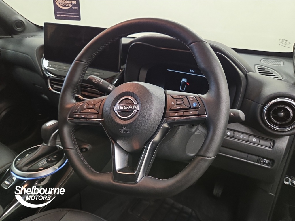 Nissan Juke Juke 1.6 Hybrid Tekna Hatchback VXZ2730 Black #4