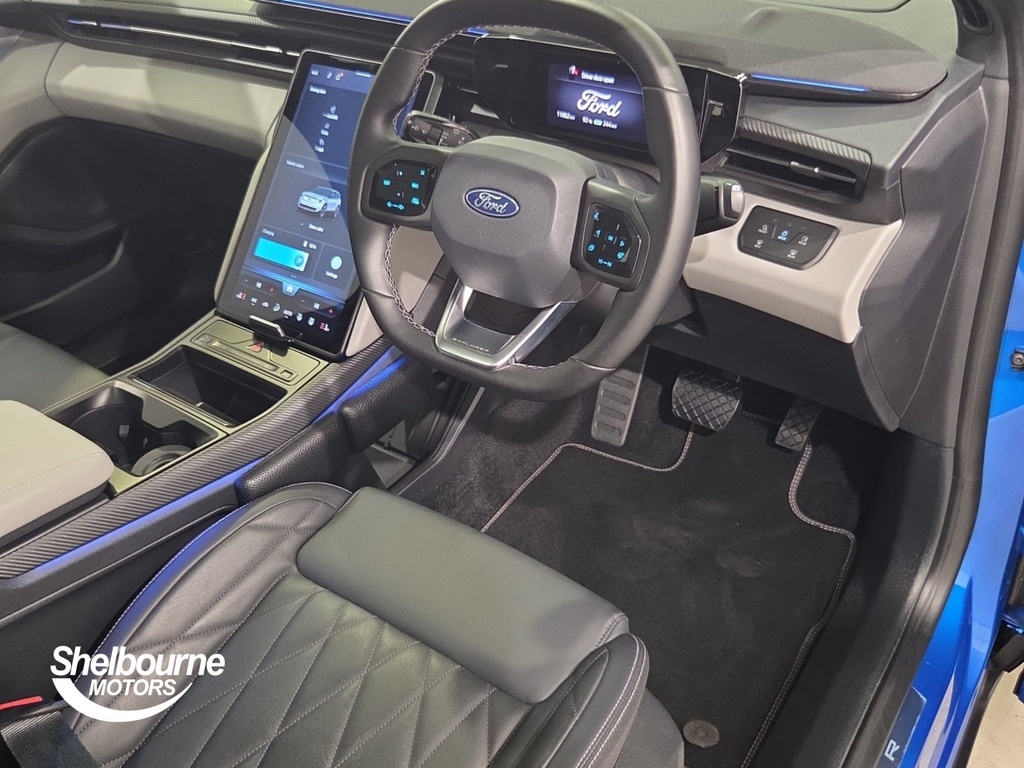 Ford Explorer Explorer Estate 250Kw Premium 79Kwh Awd 5 IMZ8844 Blue #4