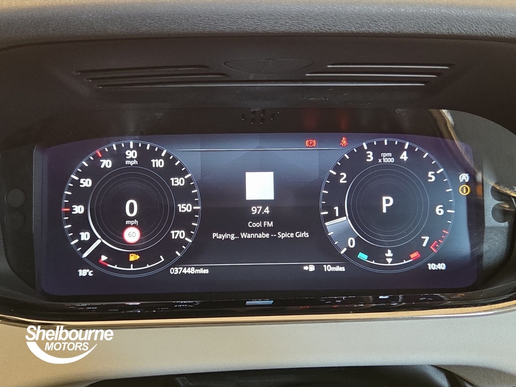 Land Rover Range Rover Evoque Range Rover Evoque 2.0 P200 Mhev R-dynamic Se Suv WRZ1096 White #6