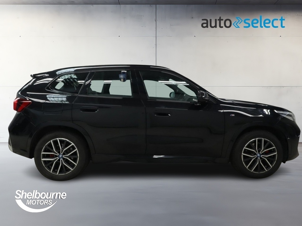 BMW iX1 Ix1 20 66.5Kwh M Sport Suv Edriv Black #3