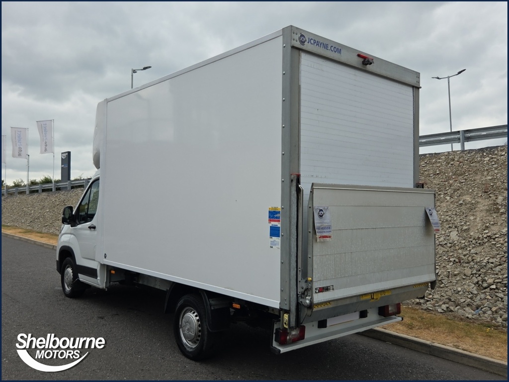 Maxus Deliver 9 Deliver 9 2.0 D20 Work Ready Luton Manu HSZ9993 White #2