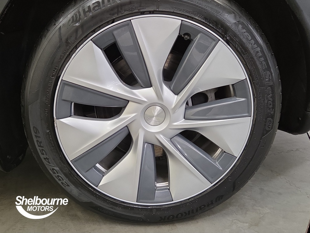 Tesla Model Y Model Y Suv Rwd 346 Ps CMZ6781 Black #5