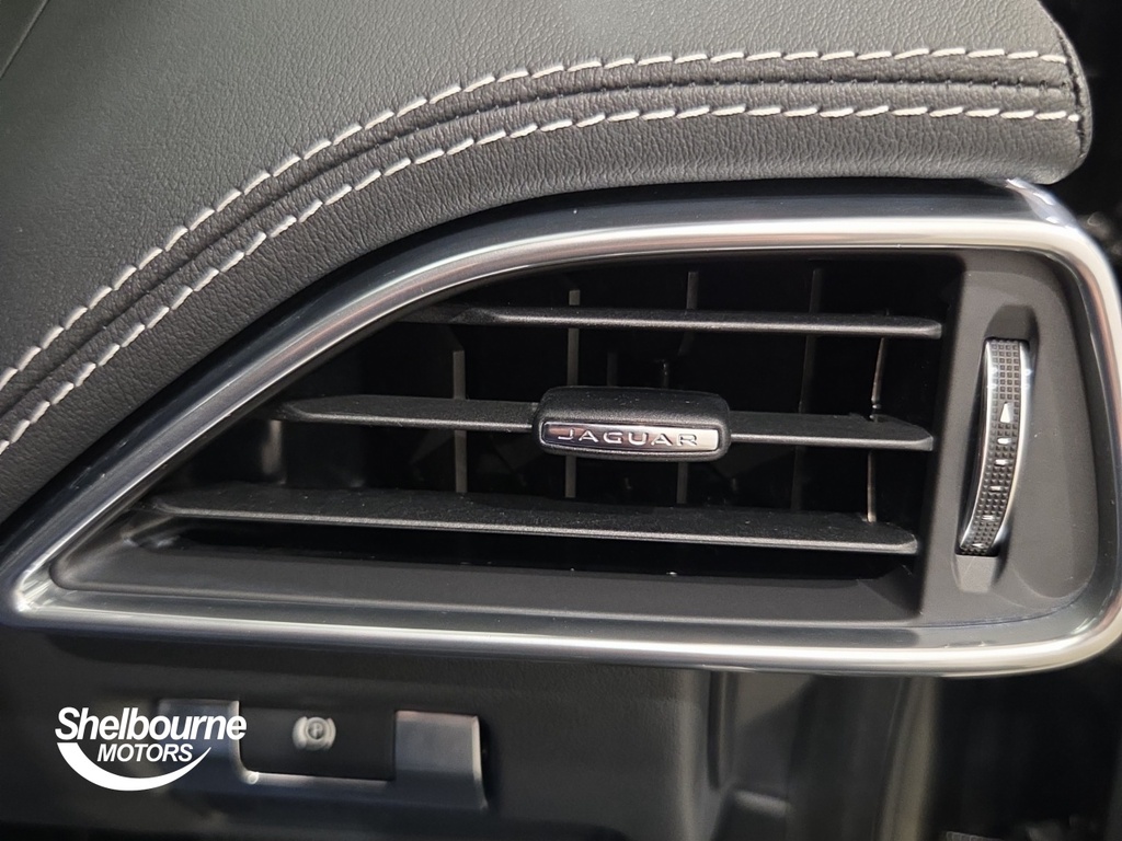 Jaguar XE 2.0 P250 R-dynamic Black Saloon Grey #39