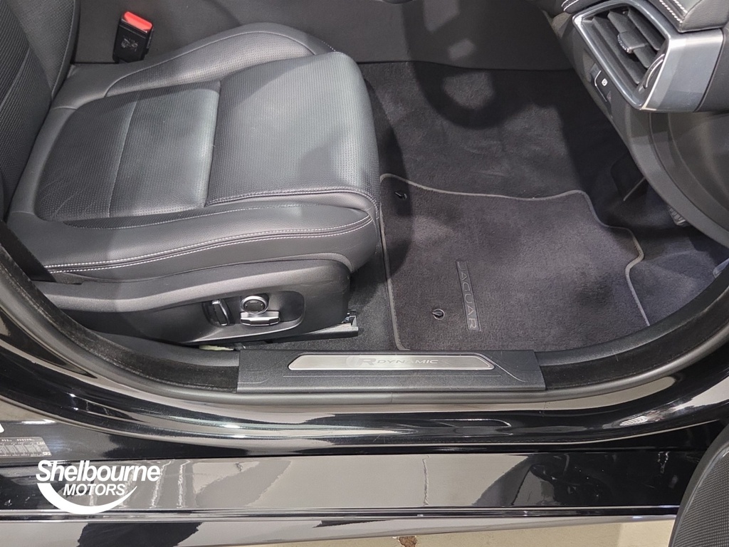 Jaguar XE 2.0 P250 R-dynamic Black Saloon Grey #8