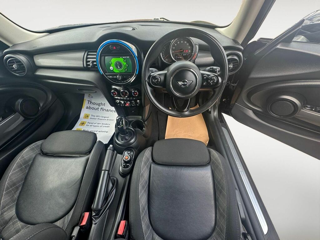 Mini Hatch 1.5 Cooper Steptronic Euro 6 Ss BJ68HMD Black #4