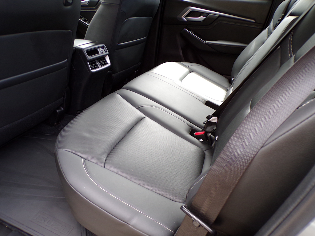 Isuzu D-Max 1.9 Td Dl40 4Wd Euro 6 Ss 21,982 Car Detai #21
