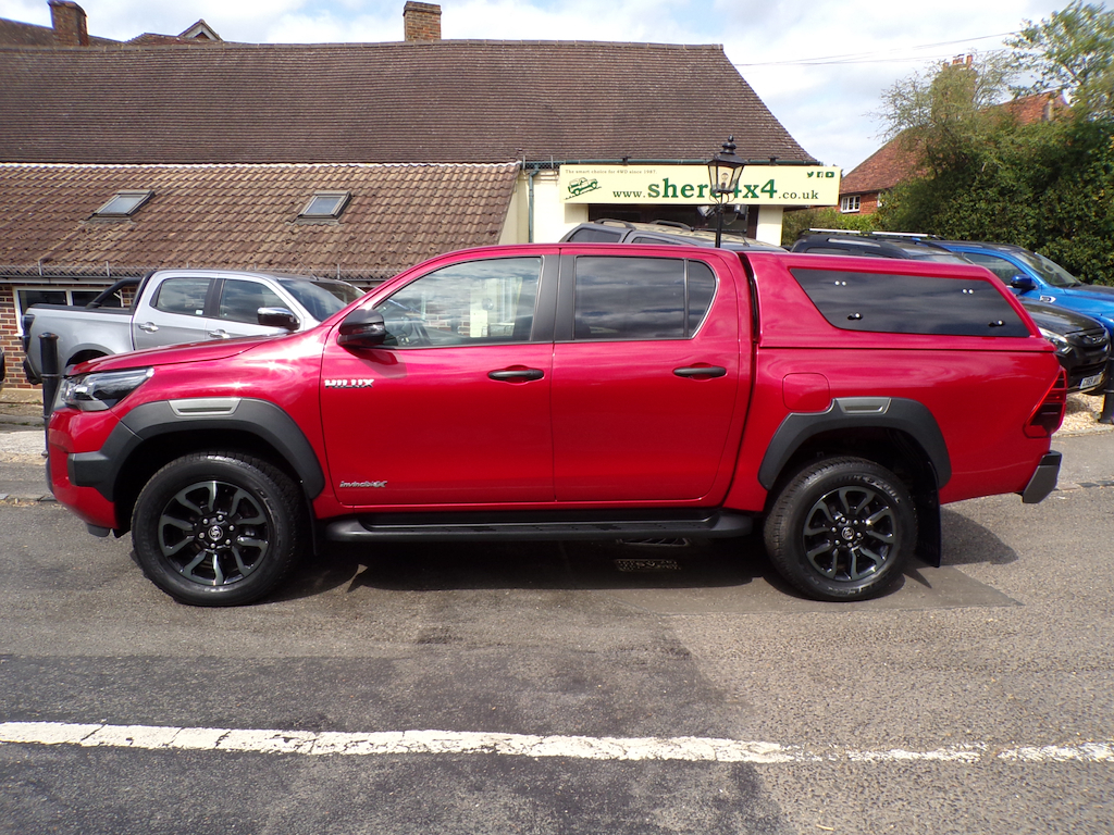 Toyota HILUX 2.8 D-4d Invincible X Pickup Double Cab VK73UFT Red #6