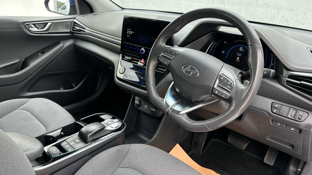 Hyundai Ioniq 38.3Kwh Premium Hatchback 136 P LT23ULB Blue #2