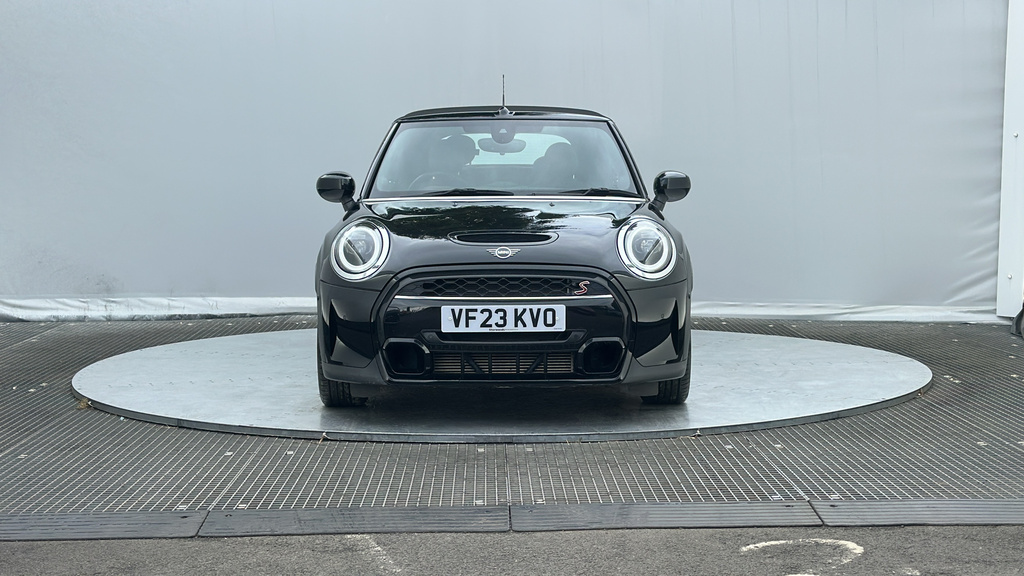 Mini Convertible 2.0 Cooper S Exclusive Convertible Step Black #3