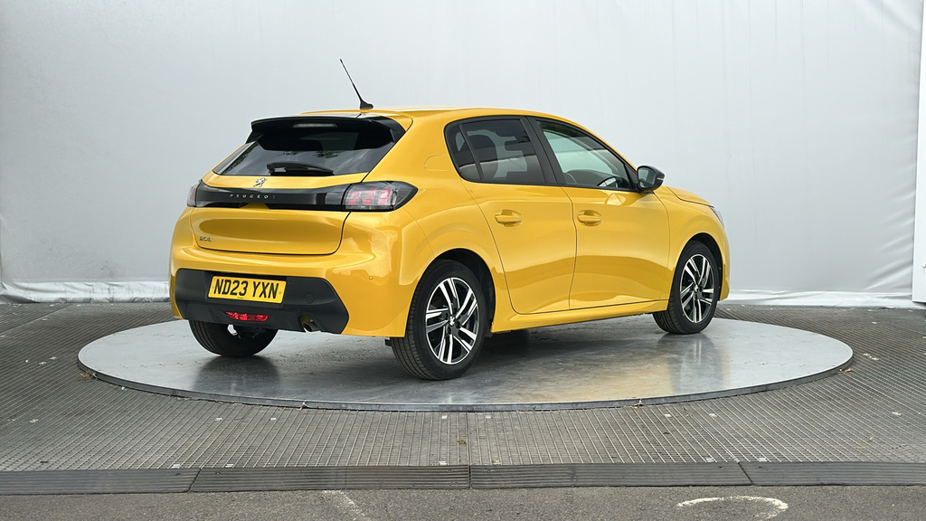 Peugeot 208 1.2 Puretech Active Premium Hatchback Yellow #6