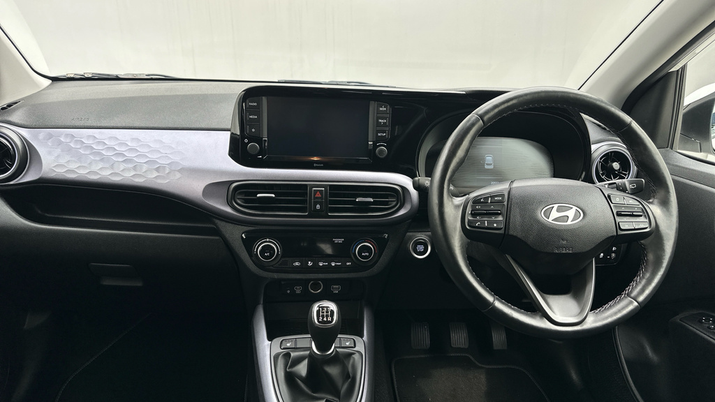 Hyundai I10 1.0 Premium Hatchback Euro 6 S White #4