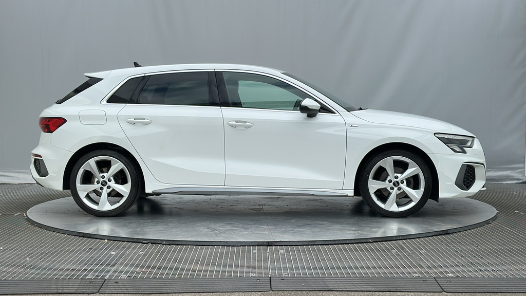 Audi A3 1.0 Tfsi 30 S Line Sportback Eur MW23ZBP White #5