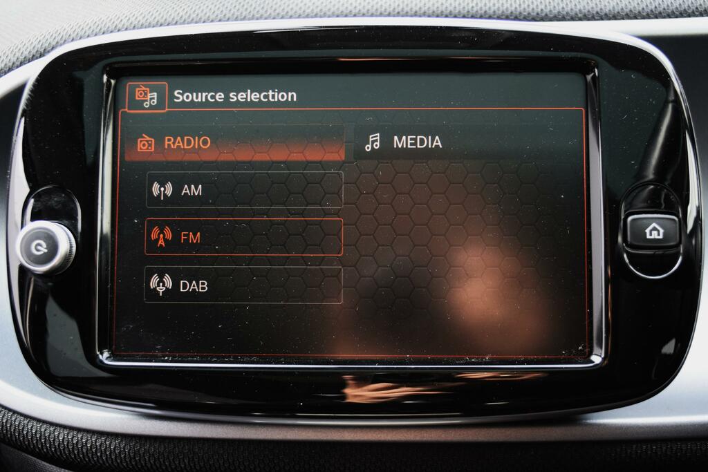 Smart Forfour 17.6Kwh Premium Hatchback 22Kw Black #4