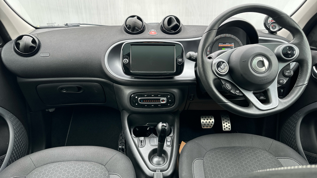 Smart Forfour 17.6Kwh Premium Hatchback 22Kw Black #4