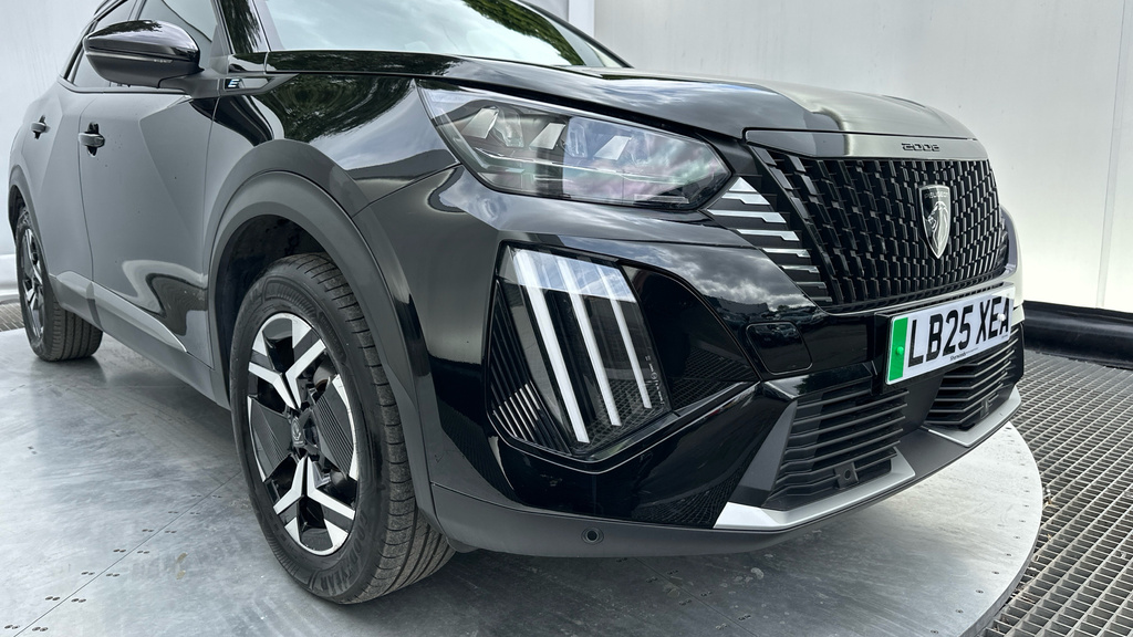 Peugeot e-2008 50Kwh Allure Suv 7Kw Charger  #62
