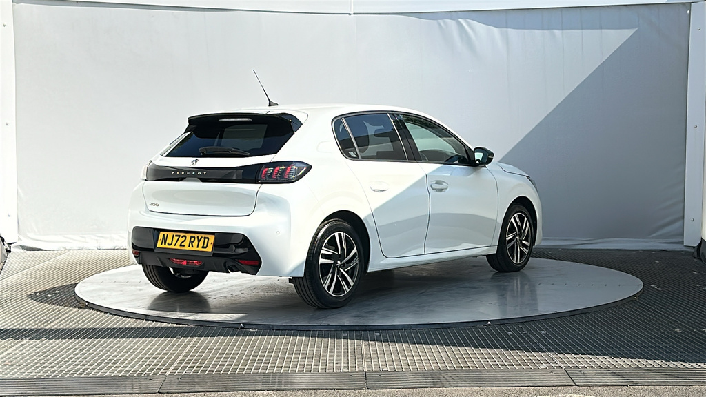 Peugeot 208 1.2 Puretech Allure Premium Hatchback White #6