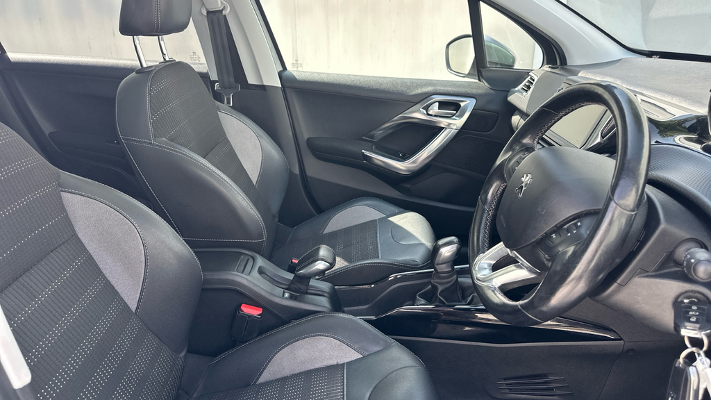 Peugeot 2008 1.2 Puretech Allure Suv Euro 6 Black #21