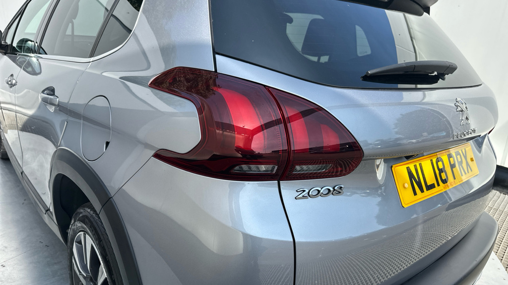Peugeot 2008 1.2 Puretech Allure Suv Euro 6 Black #44