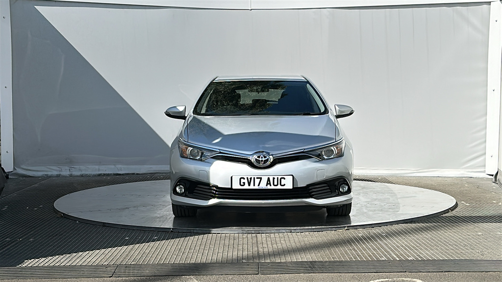 Toyota Auris 1.6 D-4d Design Hatchback Euro 6 Silver #3