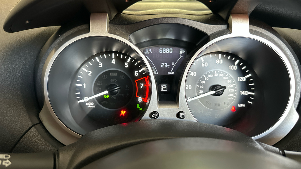 Nissan Juke Acenta Dci Red #13