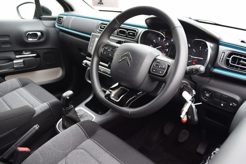 Citroen C3 1.2 Puretech Shine Plus Hatchback Manua #2