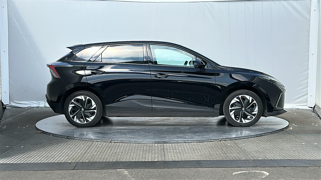 MG MG4 64Kwh Trophy Long Range Hatchback Aut Black #5