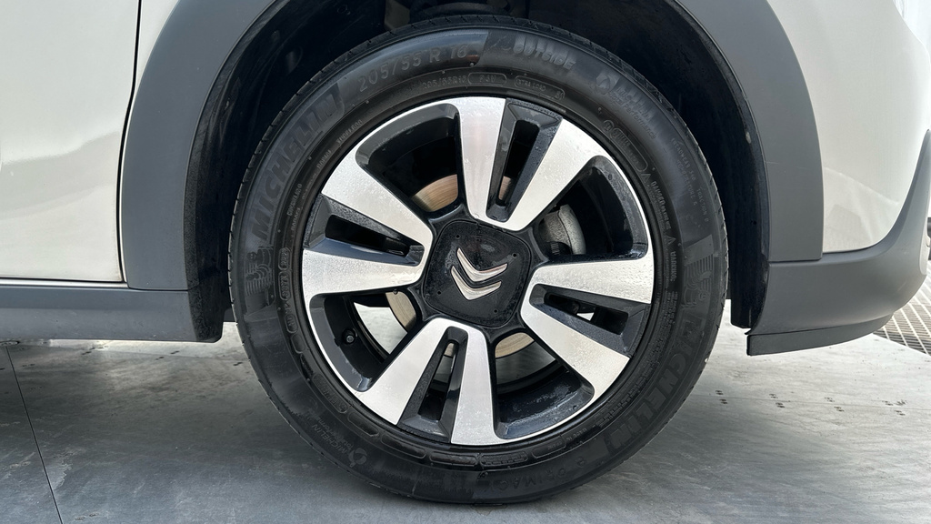 Citroen C3 1.2 Puretech Shine Plus Red #20