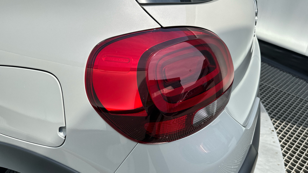 Citroen C3 1.2 Puretech Shine Plus Red #24