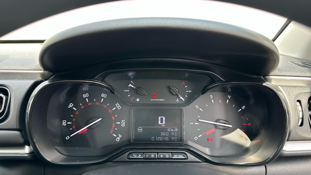 Citroen C3 1.2 Puretech Shine Plus Red #13