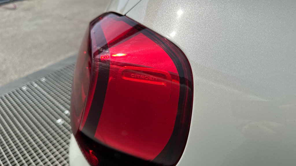 Citroen C3 1.2 Puretech Shine Plus Red #33
