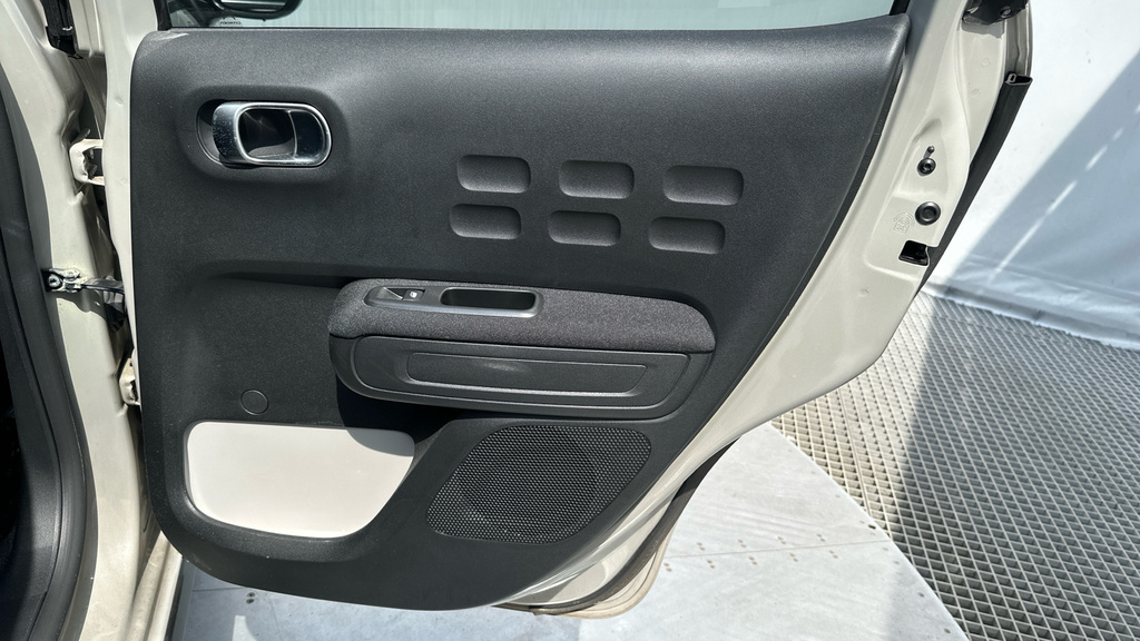 Citroen C3 1.2 Puretech Shine Plus Red #59