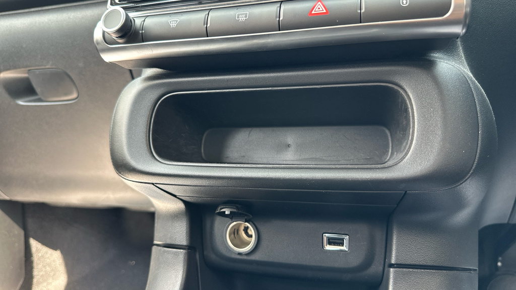 Citroen C3 1.2 Puretech Shine Plus Red #93