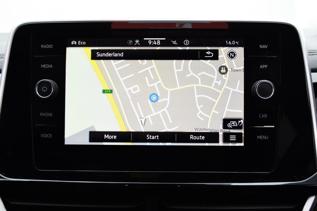 Volkswagen T-Roc 1.5 Tsi R-line Suv Dsg Euro 6 Ss 15 LF23PZG White #3