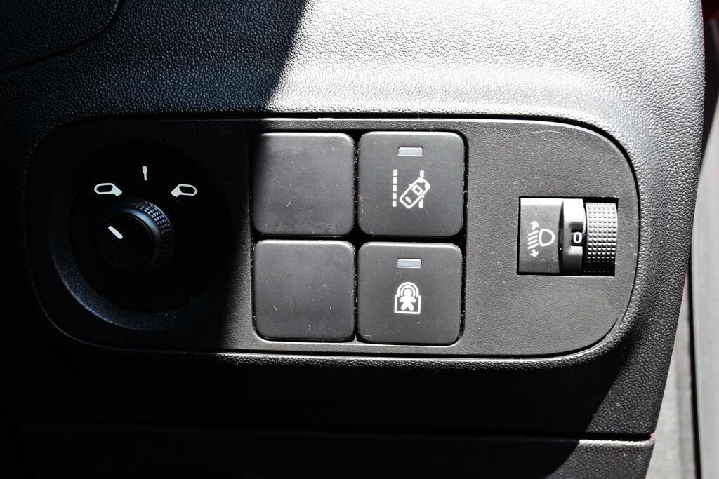 Citroen C3 C3 Shine Bluehdi Ss White #25